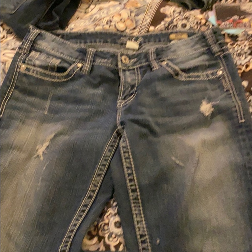 Jeans - Picture 2 of 3